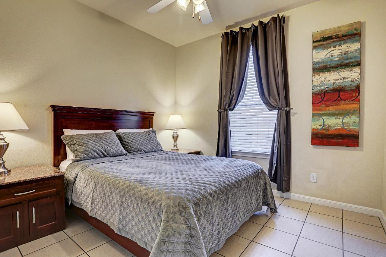 Villa Corporate 2 Bedroom Suite Furnished Condo Houston Exterior foto